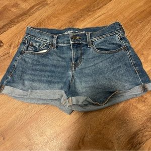 Old navy boyfriend style shorts